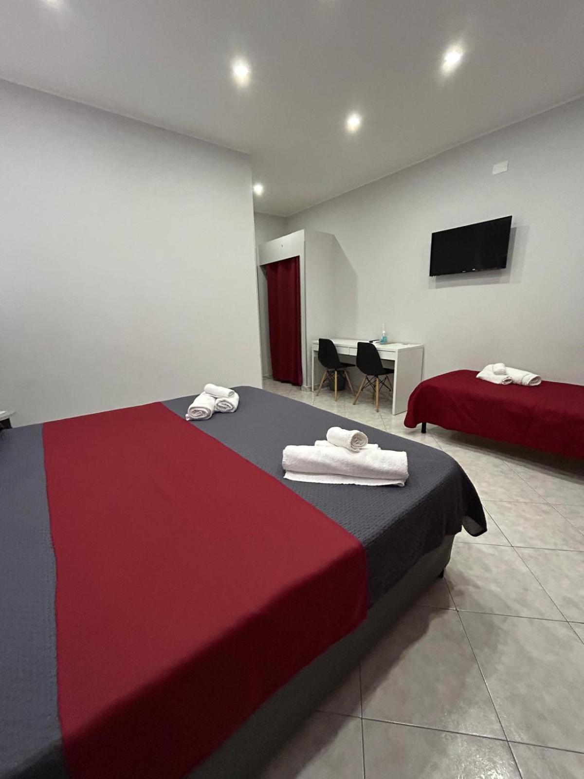 Pacini 88 Rooms And Apartment Catania Centro Exterior photo
