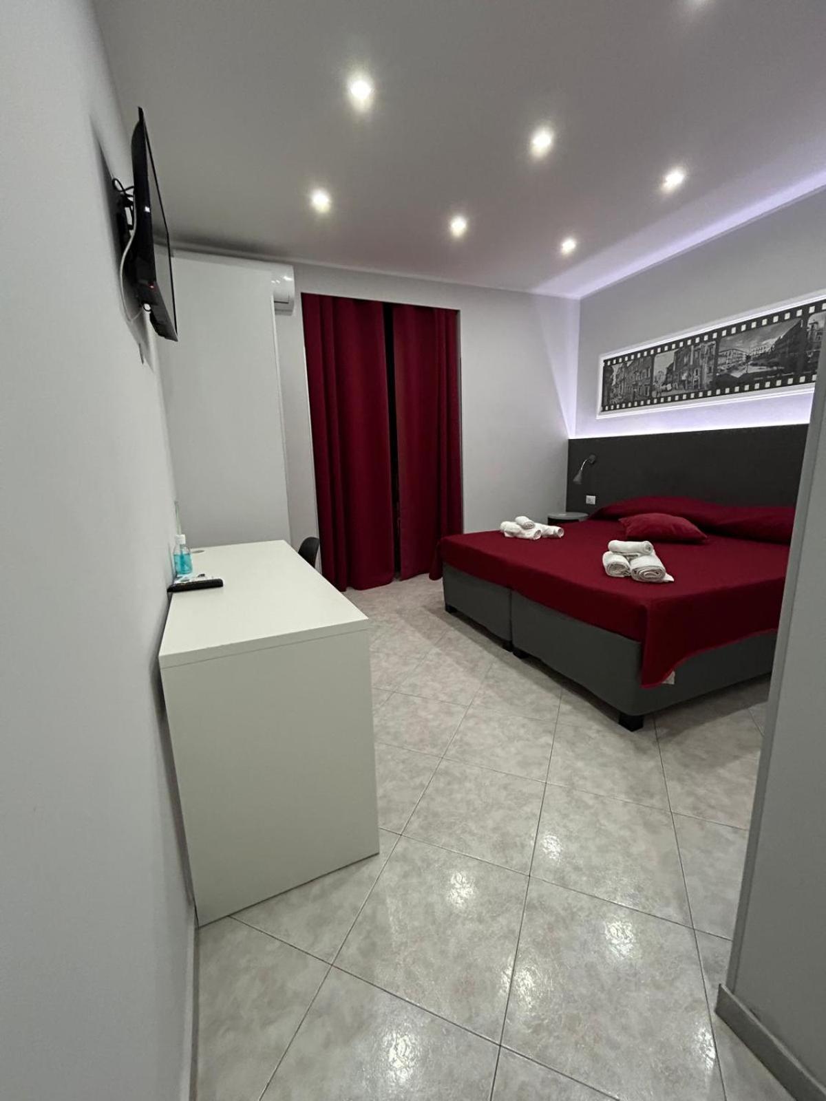 Pacini 88 Rooms And Apartment Catania Centro Exterior photo