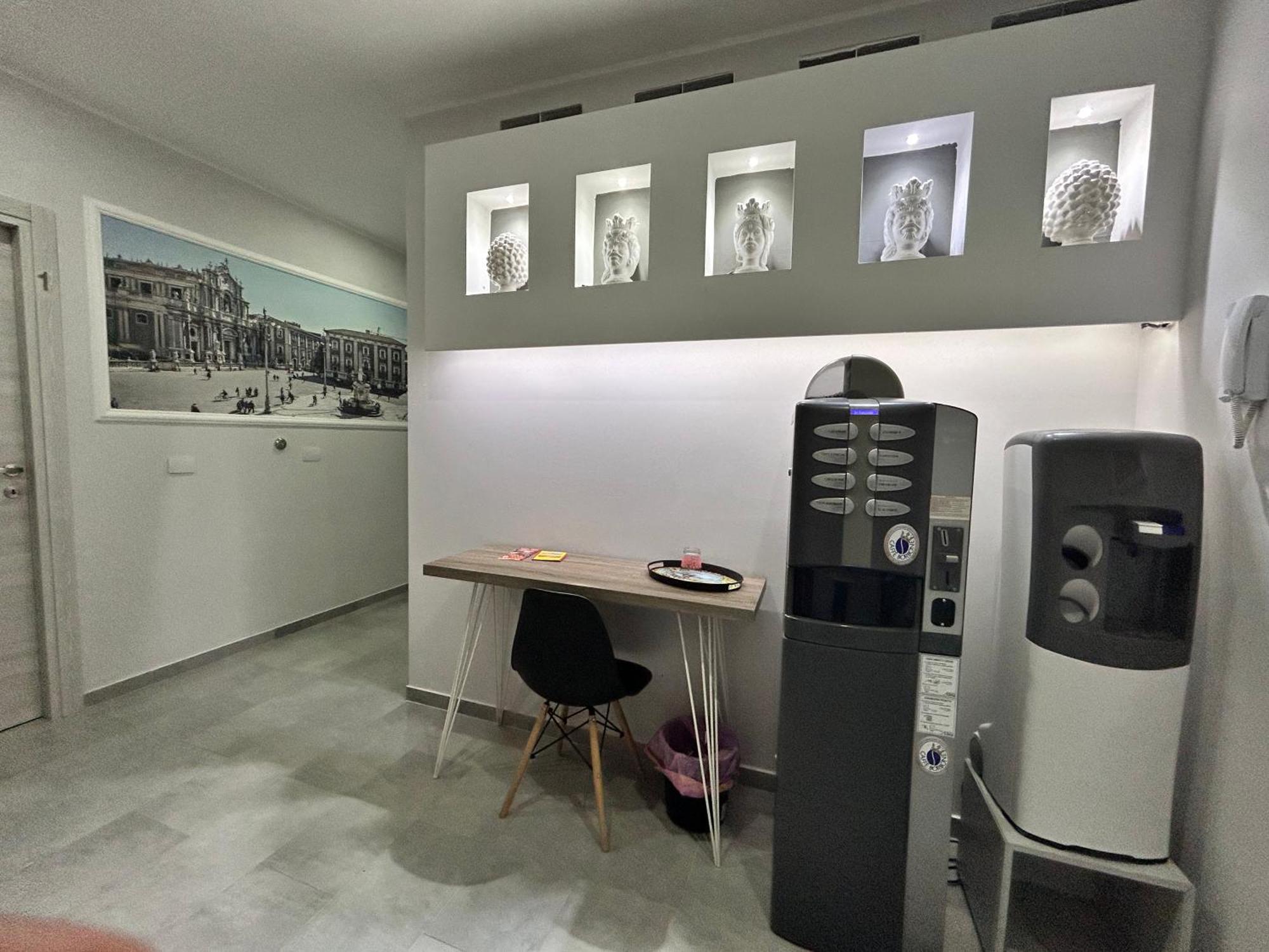Pacini 88 Rooms And Apartment Catania Centro Exterior photo