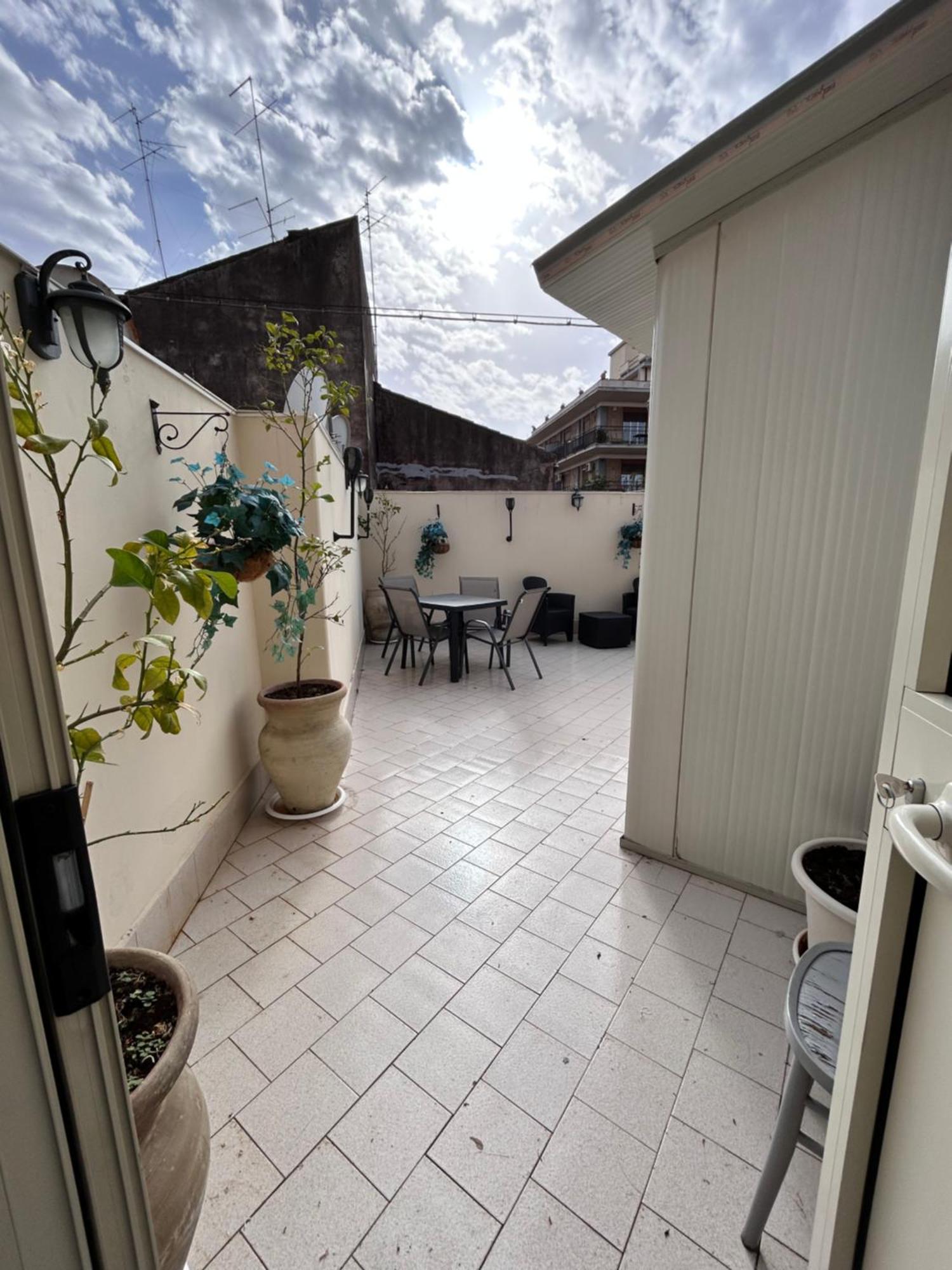 Pacini 88 Rooms And Apartment Catania Centro Exterior photo